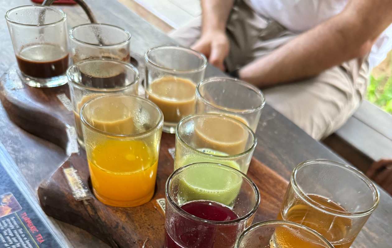varios cafés balineses